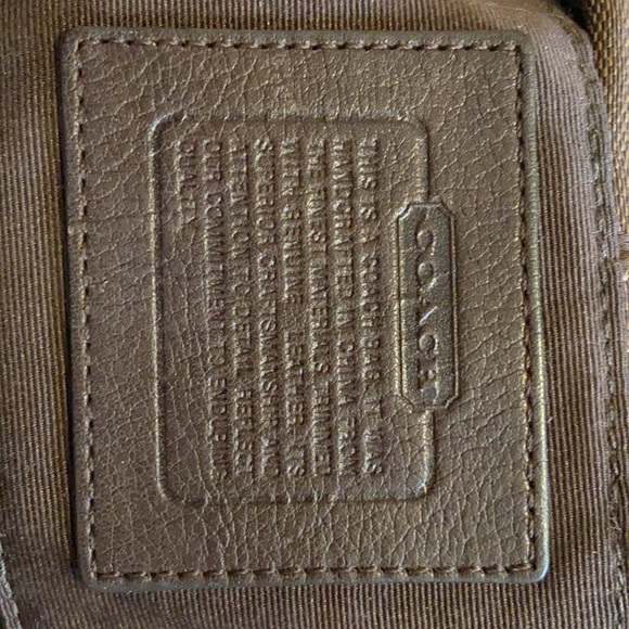 Small Dark Brown Woman’s handbag - Picture 11 of 13